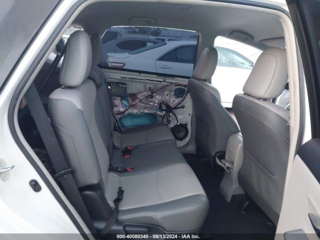 Photo 7 VIN: JTDZN3EU6FJ036655 - TOYOTA PRIUS V 