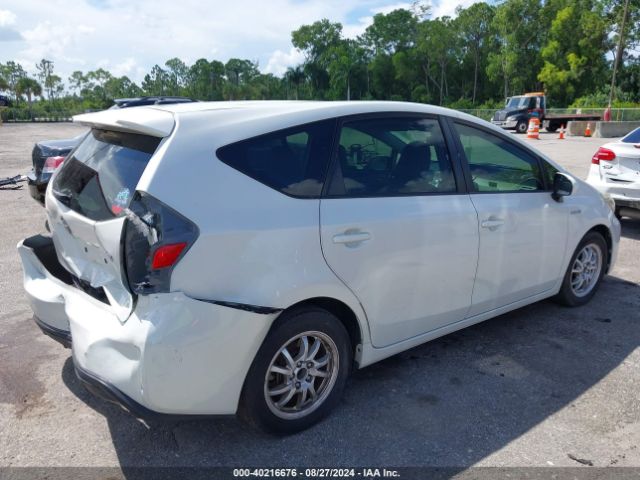 Photo 3 VIN: JTDZN3EU6FJ039510 - TOYOTA PRIUS V 