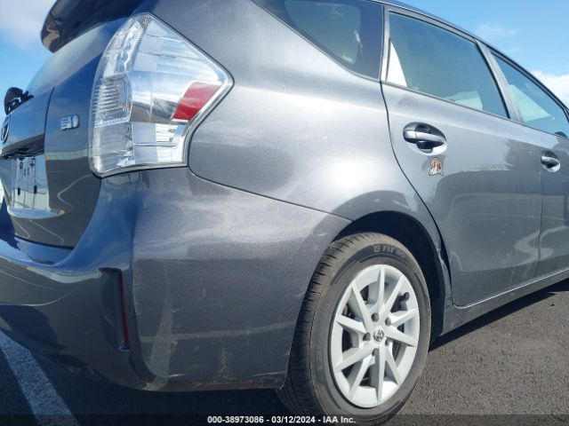 Photo 5 VIN: JTDZN3EU7C3021100 - TOYOTA PRIUS V 