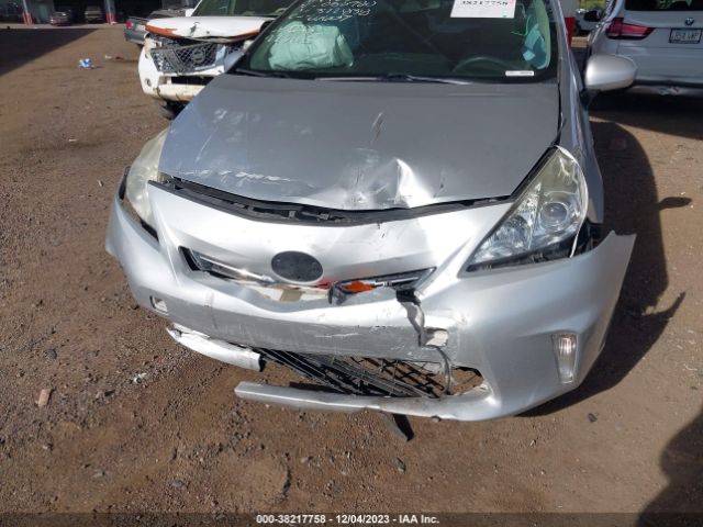 Photo 5 VIN: JTDZN3EU7C3056980 - TOYOTA PRIUS V 