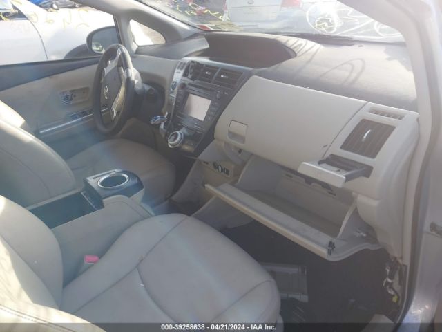 Photo 4 VIN: JTDZN3EU7C3056994 - TOYOTA PRIUS V 