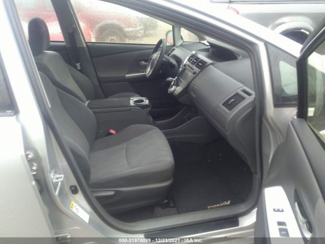 Photo 4 VIN: JTDZN3EU7C3070975 - TOYOTA PRIUS V 