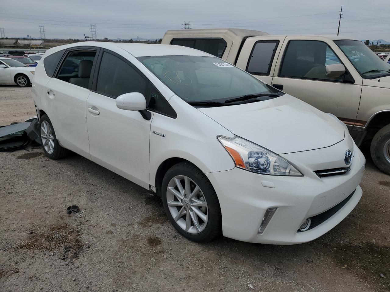 Photo 3 VIN: JTDZN3EU7C3073567 - TOYOTA PRIUS 