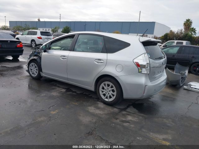 Photo 2 VIN: JTDZN3EU7C3121665 - TOYOTA PRIUS V 