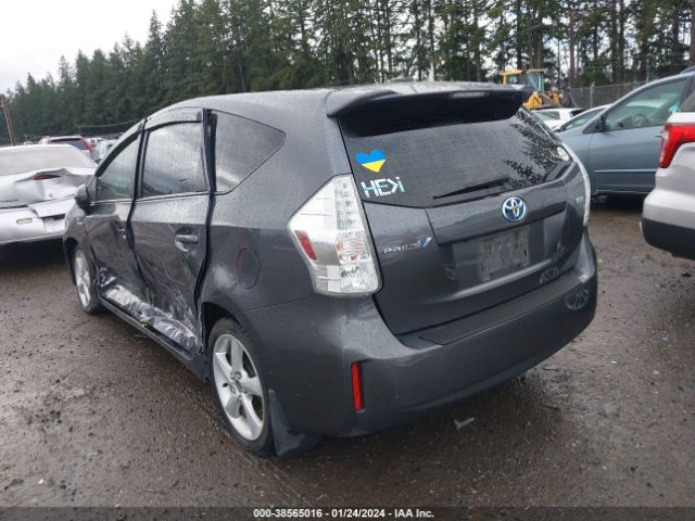 Photo 2 VIN: JTDZN3EU7C3151538 - TOYOTA PRIUS V 