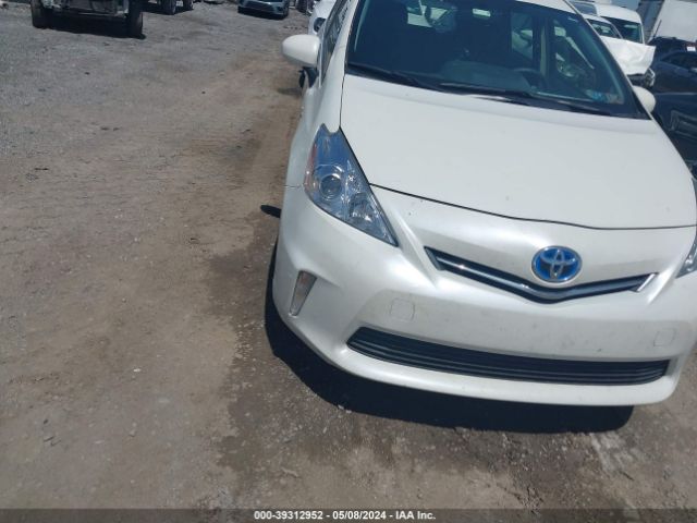 Photo 5 VIN: JTDZN3EU7C3169702 - TOYOTA PRIUS V 