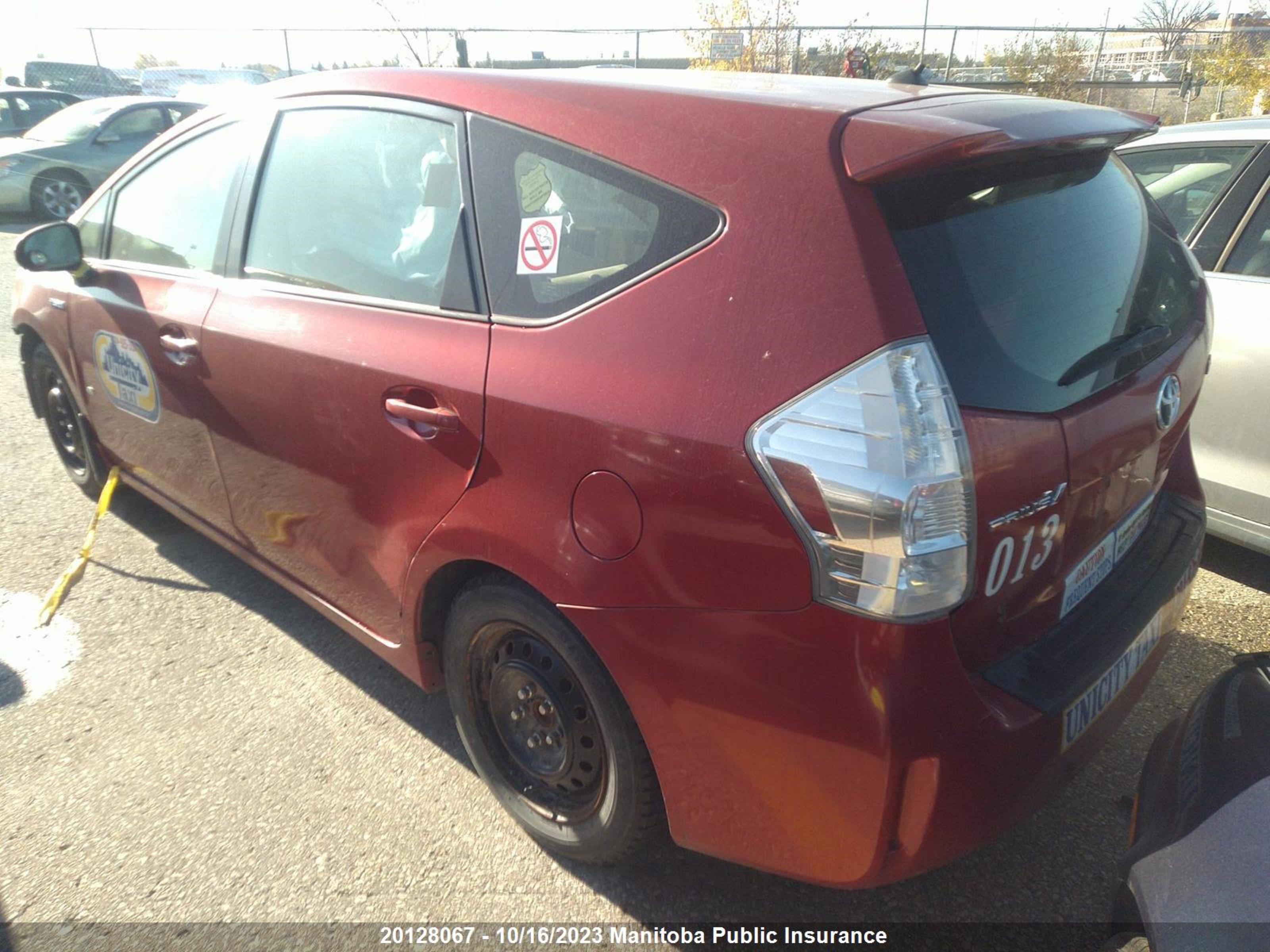 Photo 2 VIN: JTDZN3EU7D3204529 - TOYOTA PRIUS V (+) 