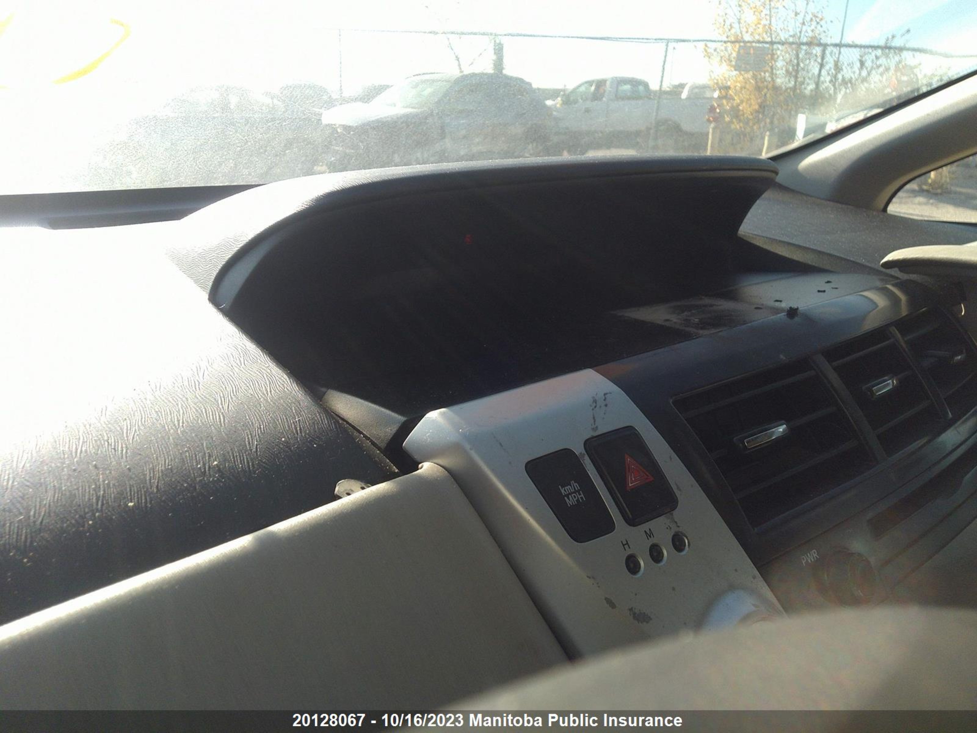 Photo 6 VIN: JTDZN3EU7D3204529 - TOYOTA PRIUS V (+) 