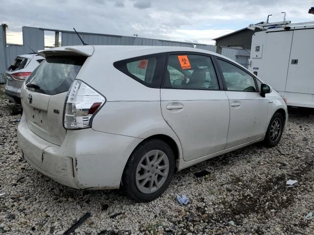 Photo 2 VIN: JTDZN3EU7D3216003 - TOYOTA PRIUS V 