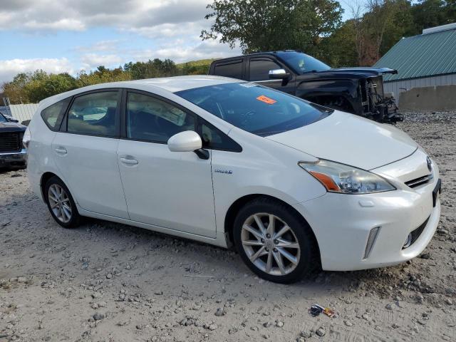 Photo 3 VIN: JTDZN3EU7D3276606 - TOYOTA PRIUS V 