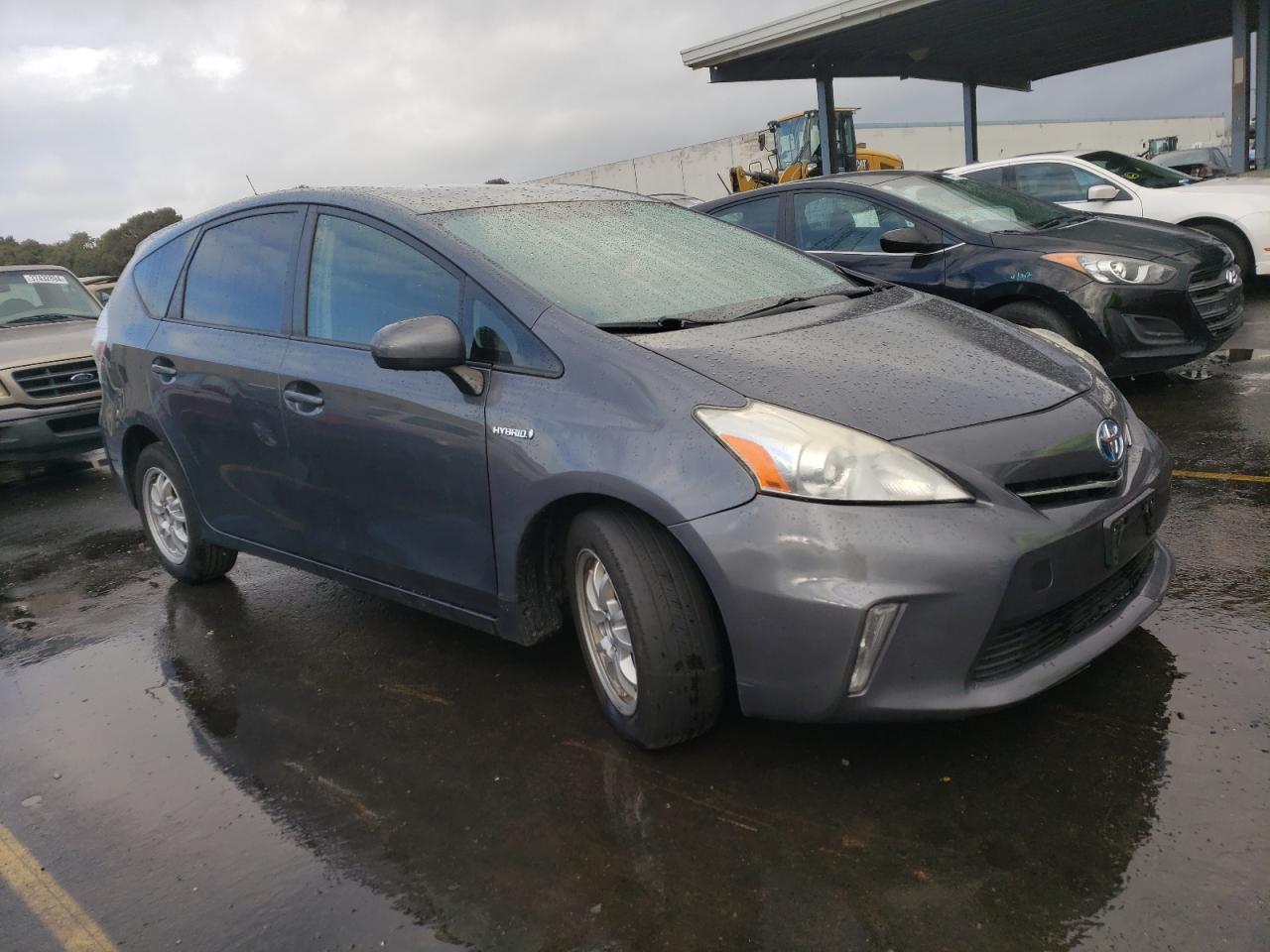 Photo 3 VIN: JTDZN3EU7E3308603 - TOYOTA PRIUS V 