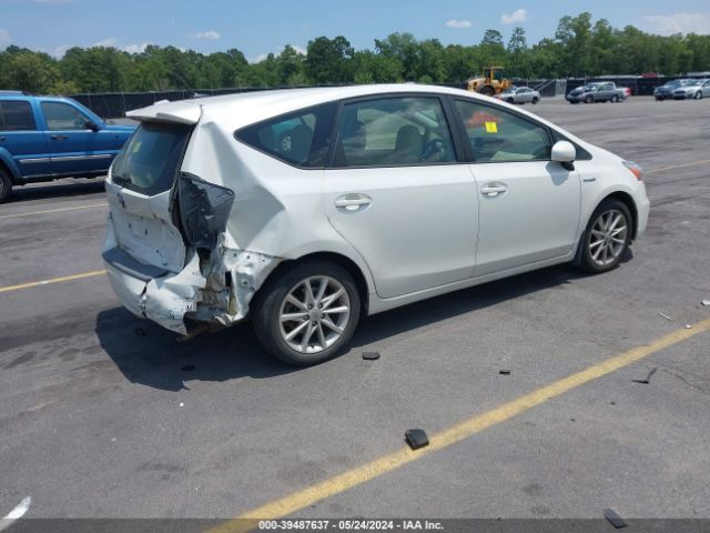 Photo 3 VIN: JTDZN3EU7E3333260 - TOYOTA PRIUS V 