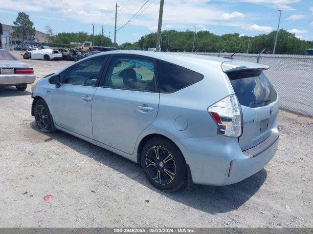 Photo 2 VIN: JTDZN3EU7EJ001556 - TOYOTA PRIUS V 