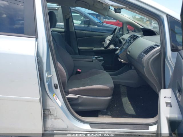 Photo 4 VIN: JTDZN3EU7EJ001556 - TOYOTA PRIUS V 