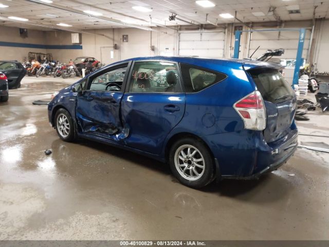 Photo 2 VIN: JTDZN3EU7FJ016009 - TOYOTA PRIUS V 