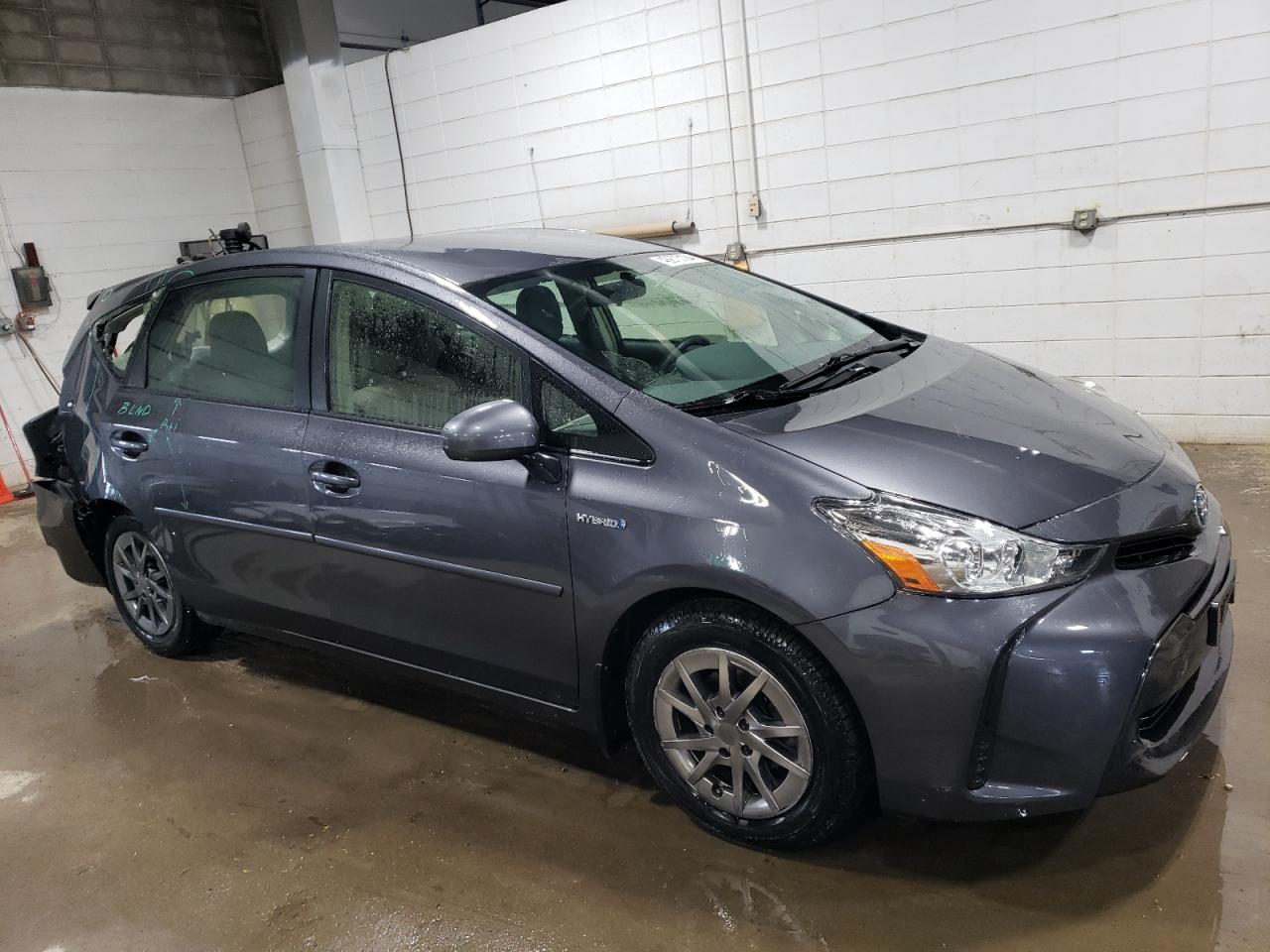 Photo 3 VIN: JTDZN3EU7HJ070588 - TOYOTA PRIUS 