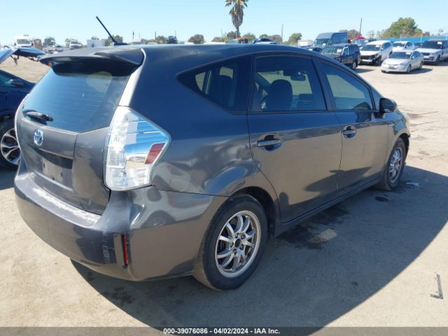 Photo 3 VIN: JTDZN3EU8C3028590 - TOYOTA PRIUS V 