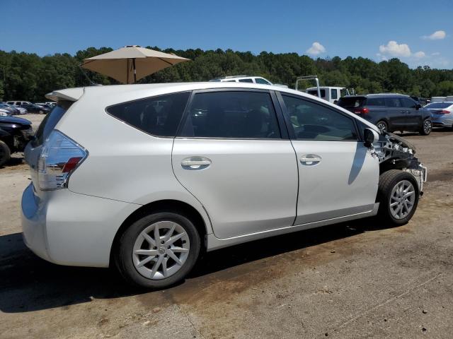 Photo 2 VIN: JTDZN3EU8C3090796 - TOYOTA PRIUS V 