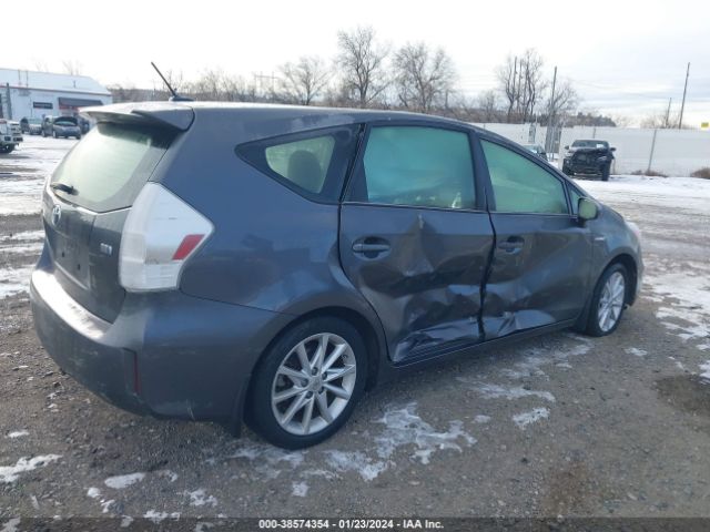 Photo 3 VIN: JTDZN3EU8C3092127 - TOYOTA PRIUS V 