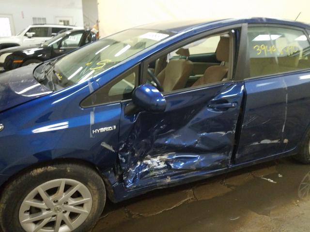 Photo 9 VIN: JTDZN3EU8C3112523 - TOYOTA PRIUS V 