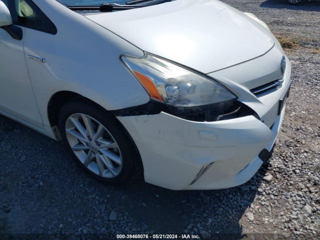 Photo 5 VIN: JTDZN3EU8C3129919 - TOYOTA PRIUS V 