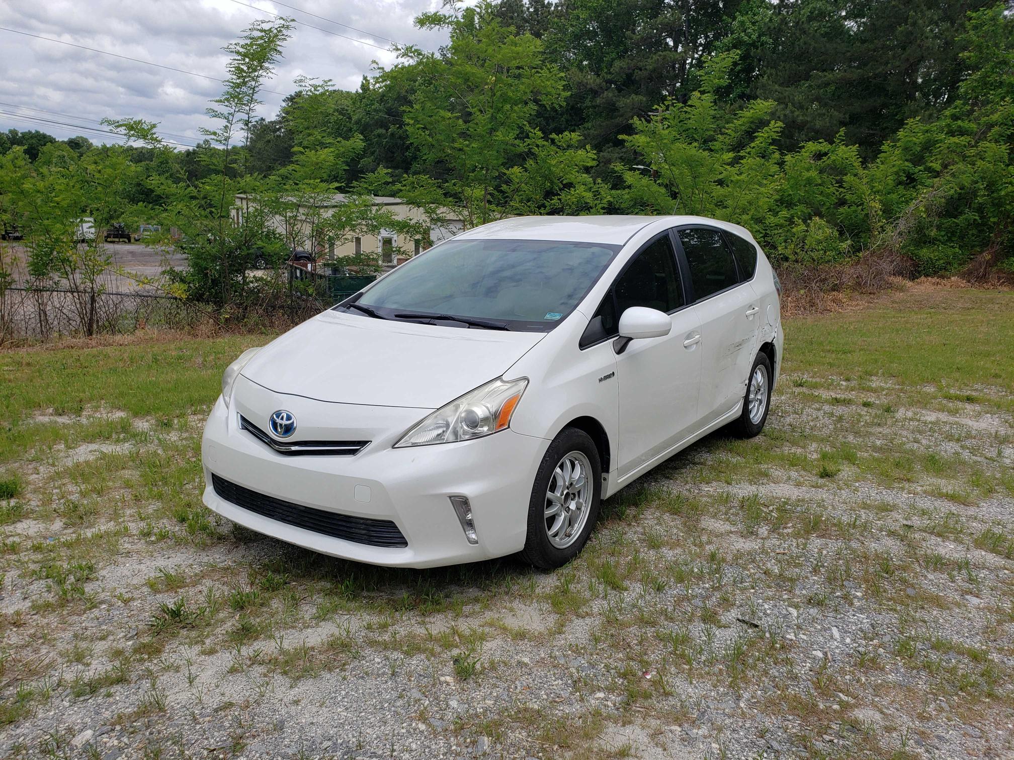 Photo 1 VIN: JTDZN3EU8D3192777 - TOYOTA PRIUS V 