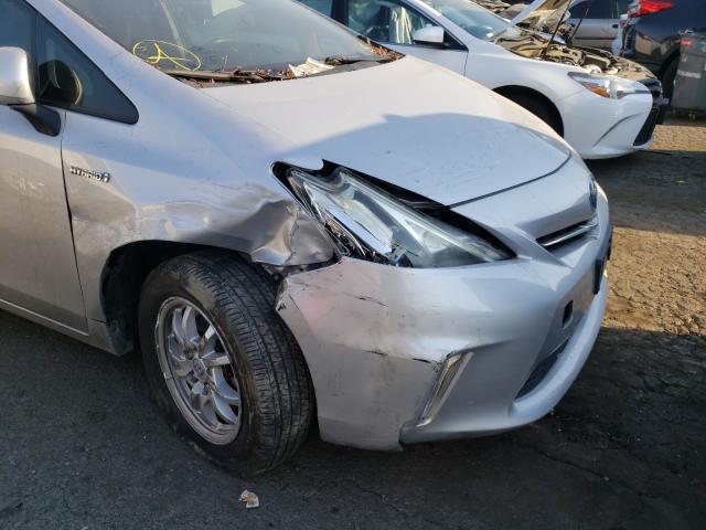 Photo 8 VIN: JTDZN3EU8D3228211 - TOYOTA PRIUS V 