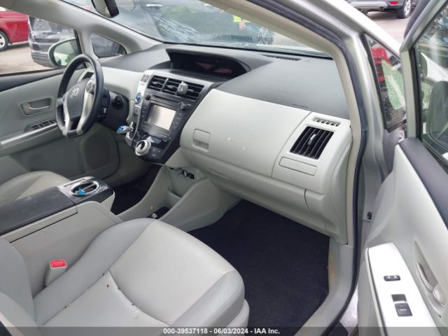 Photo 4 VIN: JTDZN3EU8D3230220 - TOYOTA PRIUS V 