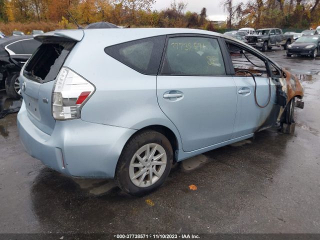 Photo 3 VIN: JTDZN3EU8D3275061 - TOYOTA PRIUS V 