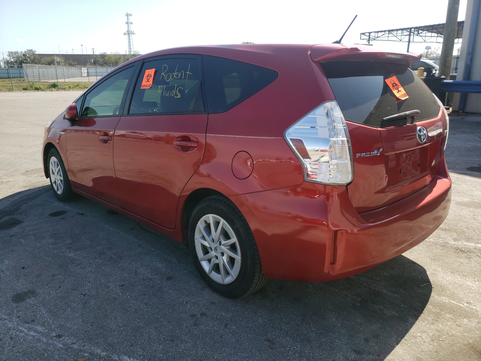 Photo 2 VIN: JTDZN3EU8EJ011450 - TOYOTA PRIUS V 