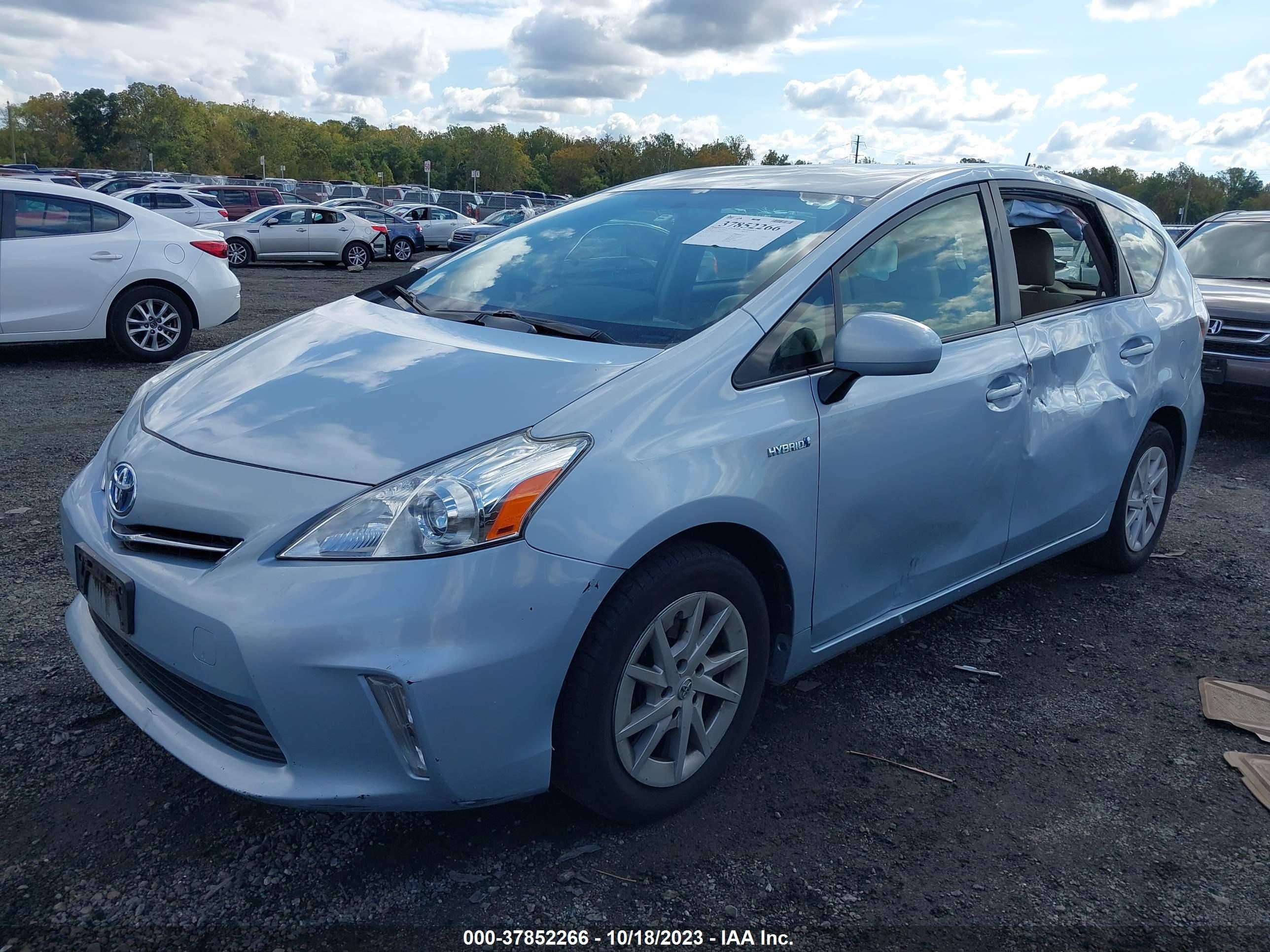 Photo 1 VIN: JTDZN3EU8EJ011822 - TOYOTA PRIUS V (+) 