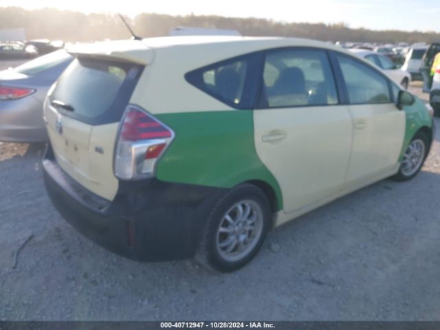 Photo 3 VIN: JTDZN3EU8FJ033451 - TOYOTA PRIUS V 