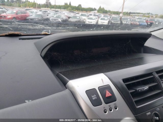 Photo 6 VIN: JTDZN3EU9C3014293 - TOYOTA PRIUS V 