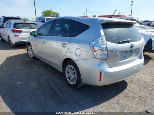 Photo 2 VIN: JTDZN3EU9C3041834 - TOYOTA PRIUS V 