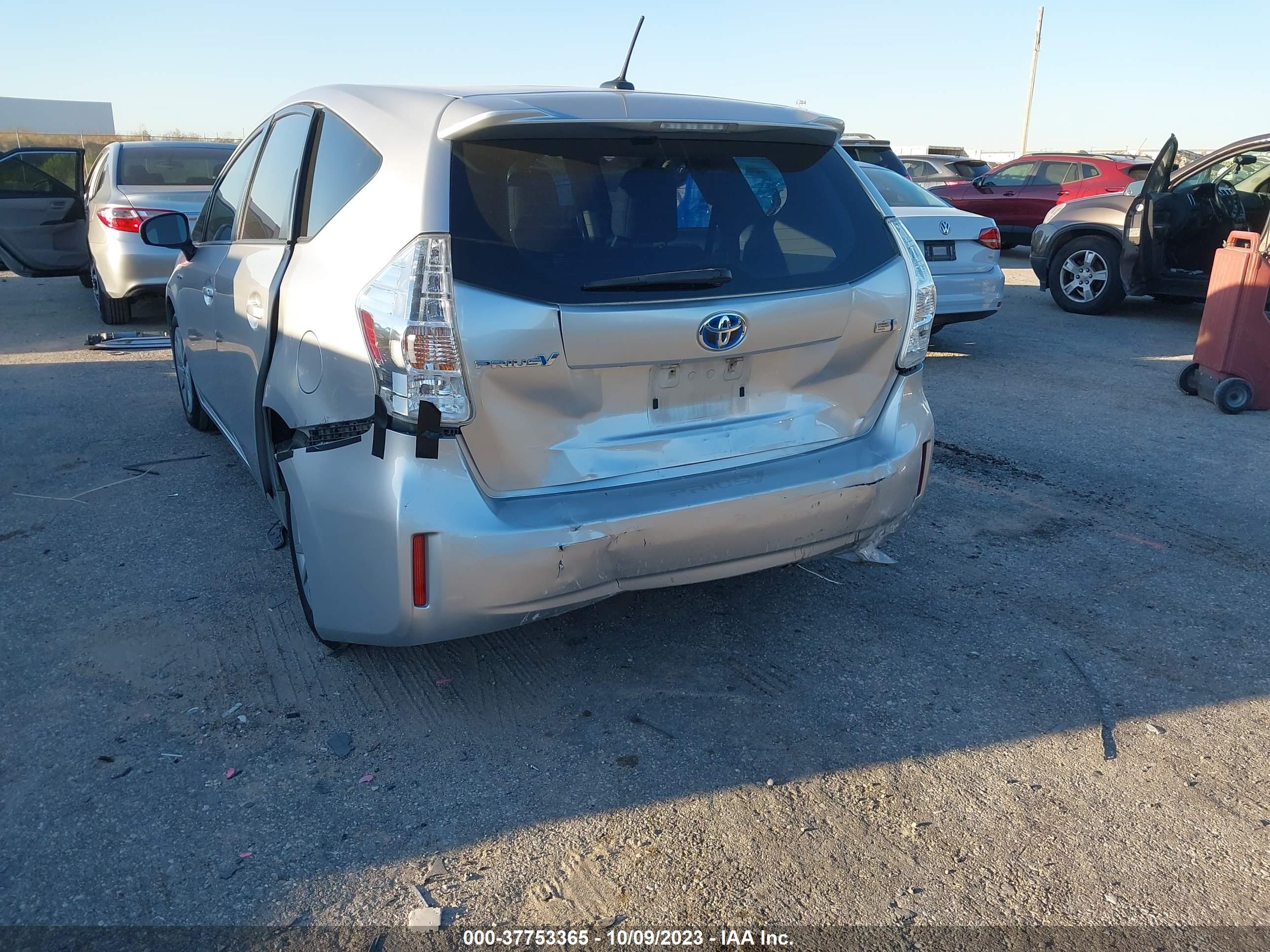 Photo 5 VIN: JTDZN3EU9C3044345 - TOYOTA PRIUS V (+) 