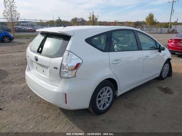 Photo 3 VIN: JTDZN3EU9C3048055 - TOYOTA PRIUS V 