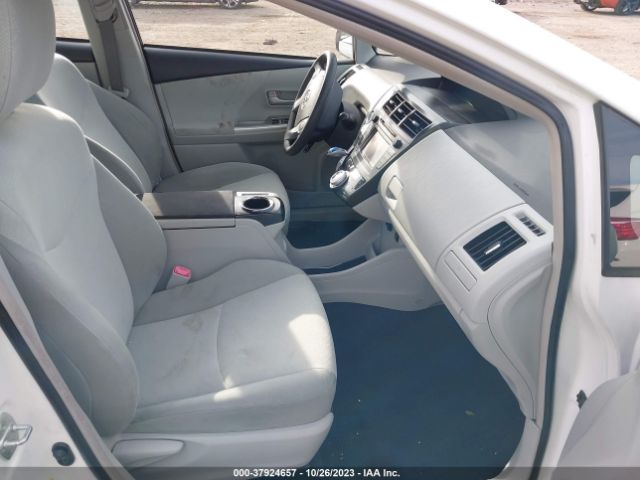 Photo 4 VIN: JTDZN3EU9C3048055 - TOYOTA PRIUS V 