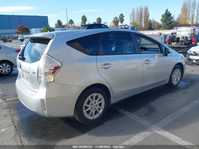 Photo 3 VIN: JTDZN3EU9C3073053 - TOYOTA PRIUS V 