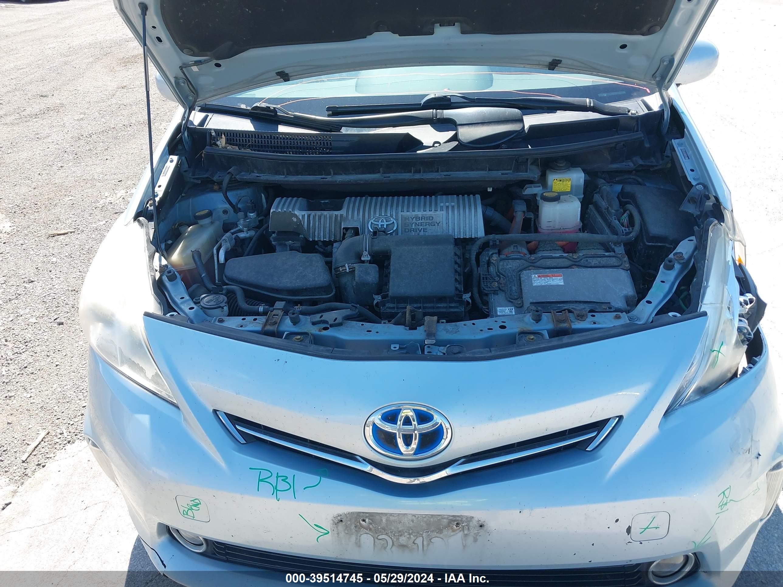 Photo 9 VIN: JTDZN3EU9C3136572 - TOYOTA PRIUS V (+) 