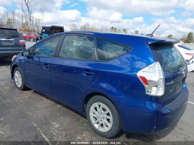 Photo 2 VIN: JTDZN3EU9C3150441 - TOYOTA PRIUS V 