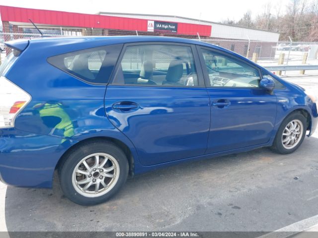 Photo 5 VIN: JTDZN3EU9C3150441 - TOYOTA PRIUS V 