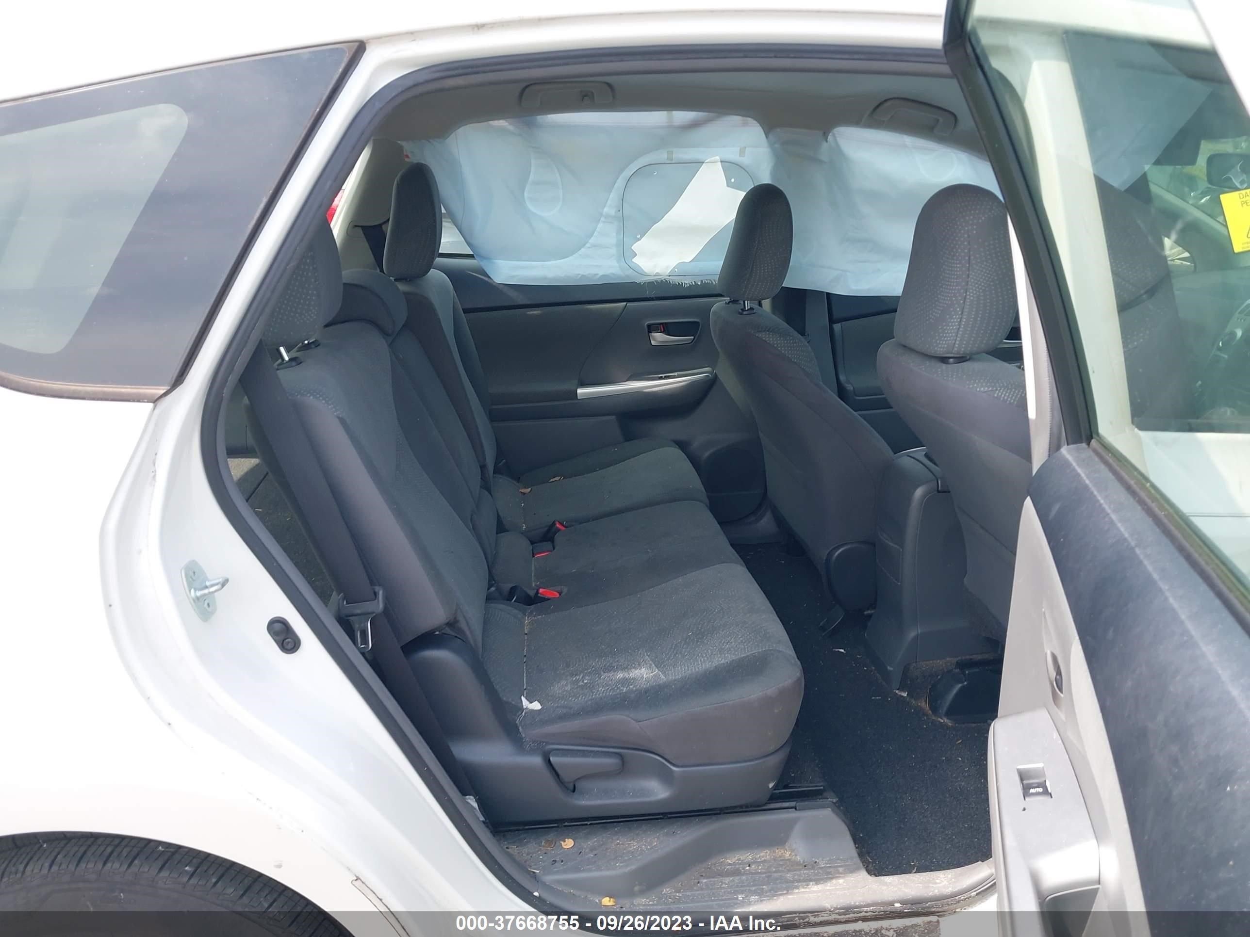 Photo 7 VIN: JTDZN3EU9E3323474 - TOYOTA PRIUS V (+) 