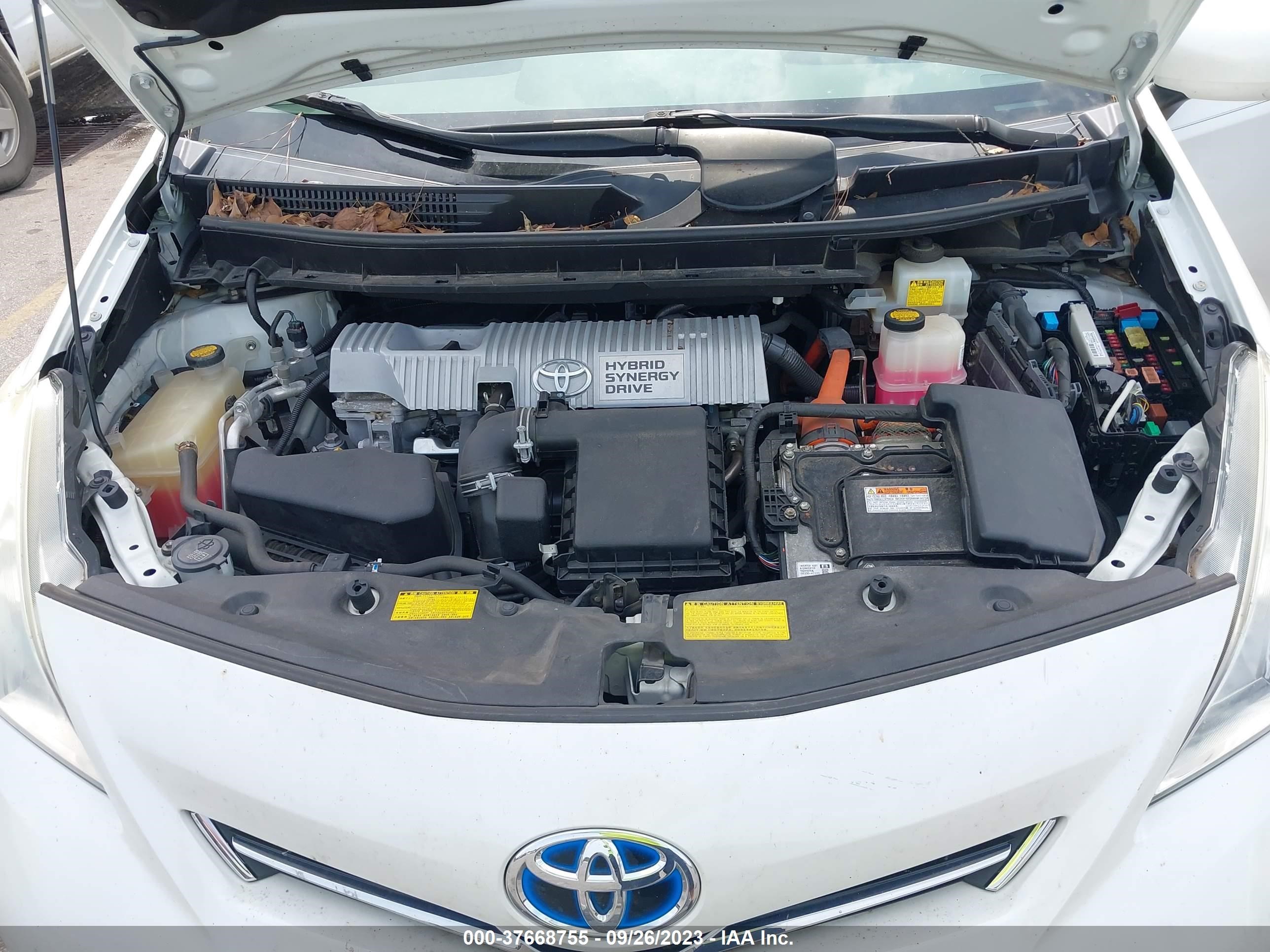 Photo 9 VIN: JTDZN3EU9E3323474 - TOYOTA PRIUS V (+) 