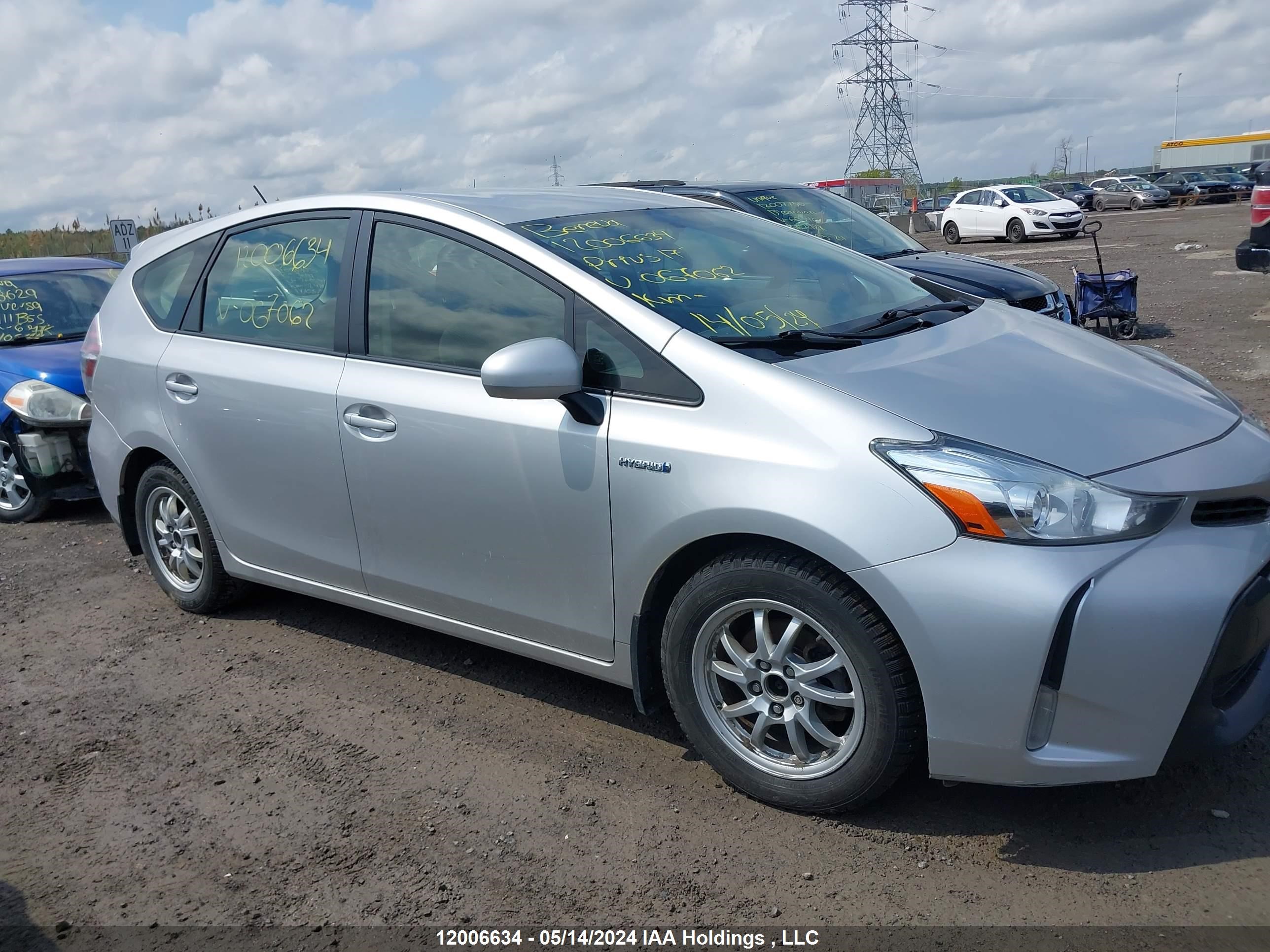 Photo 12 VIN: JTDZN3EU9HJ067062 - TOYOTA PRIUS V (+) 