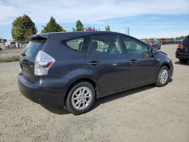 Photo 2 VIN: JTDZN3EUXC3105976 - TOYOTA PRIUS V 