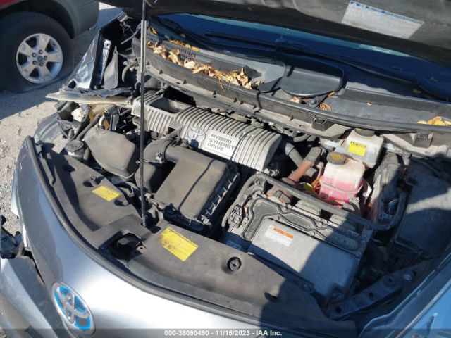 Photo 9 VIN: JTDZN3EUXC3132918 - TOYOTA PRIUS V 