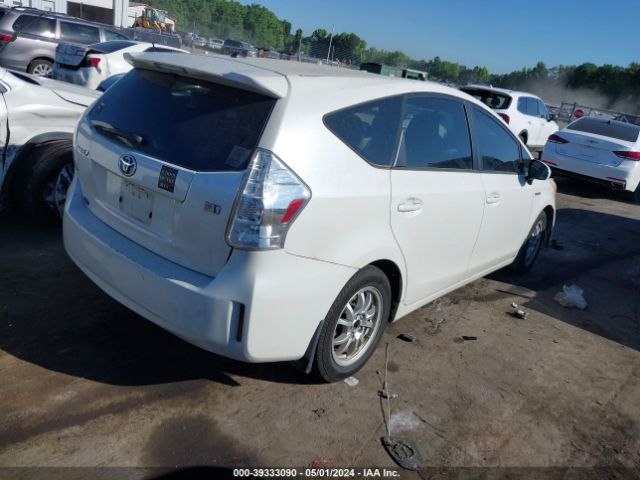 Photo 3 VIN: JTDZN3EUXC3144714 - TOYOTA PRIUS V 