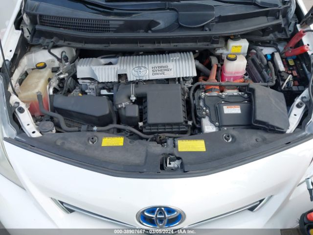 Photo 9 VIN: JTDZN3EUXD3238156 - TOYOTA PRIUS V 