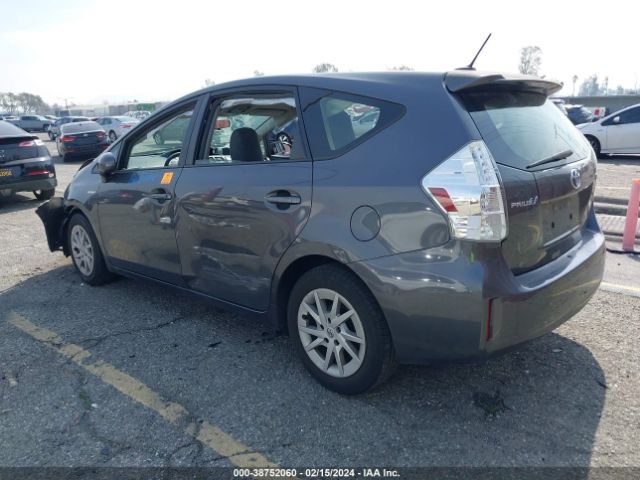 Photo 2 VIN: JTDZN3EUXD3242630 - TOYOTA PRIUS V 