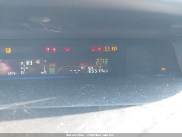 Photo 6 VIN: JTDZN3EUXD3242630 - TOYOTA PRIUS V 